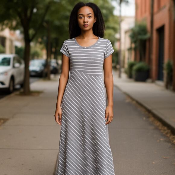 Athleta Women Scoop Neck Striped Maxi Dress Sz.Med EUC Gray Comfortable Athletic - Picture 2 of 9